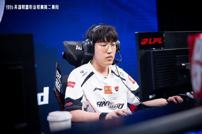 LPL发布AL赛后返图：乘风破浪，越战越勇，恭喜AL拿下胜利！