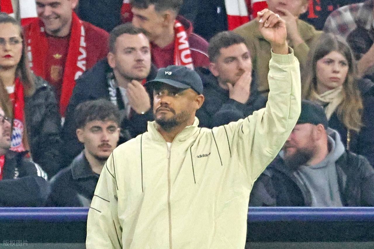 欧冠拜仁淘汰皇马，球迷不服气质问，得知原因后沉默不语